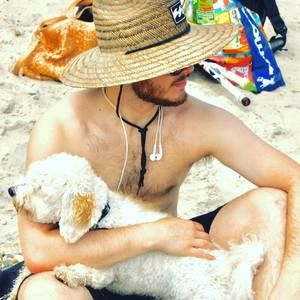 Meet your Posher, Christian